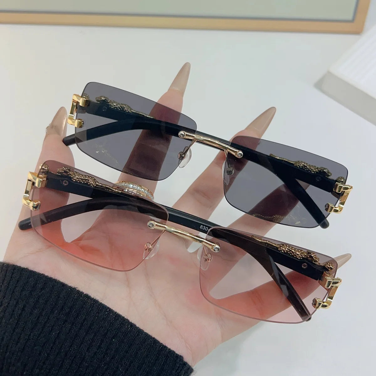 Frameless Rectangle Sunglasses – Unisex Mirror Lens