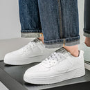 Fashionable sports shoes