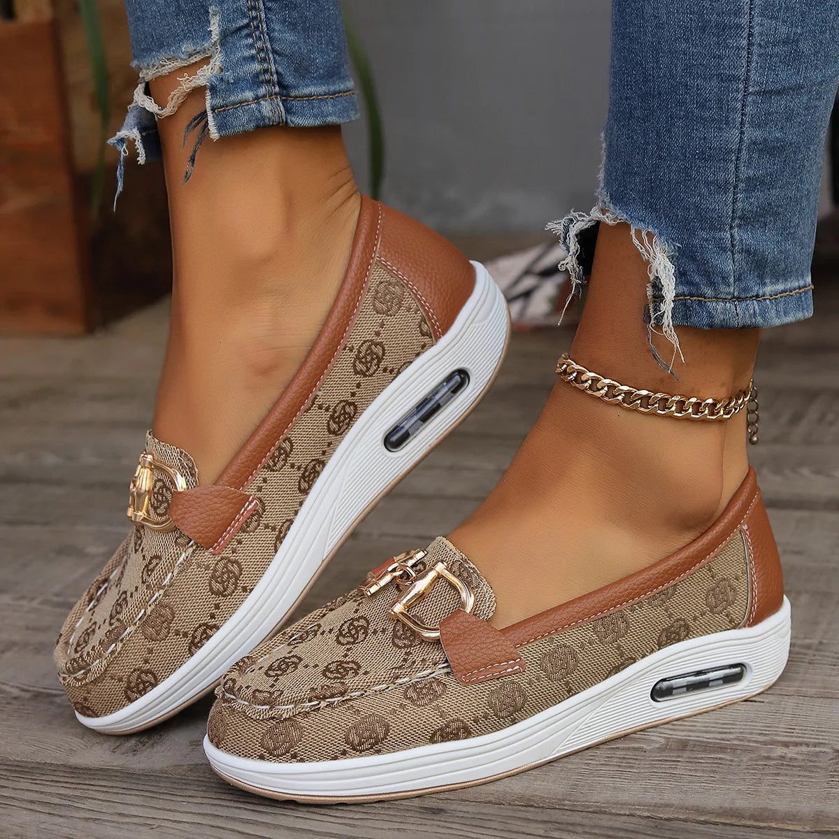 Women's Retro Chain-Detail Loafers – Flat Casual Slip-On Shoes