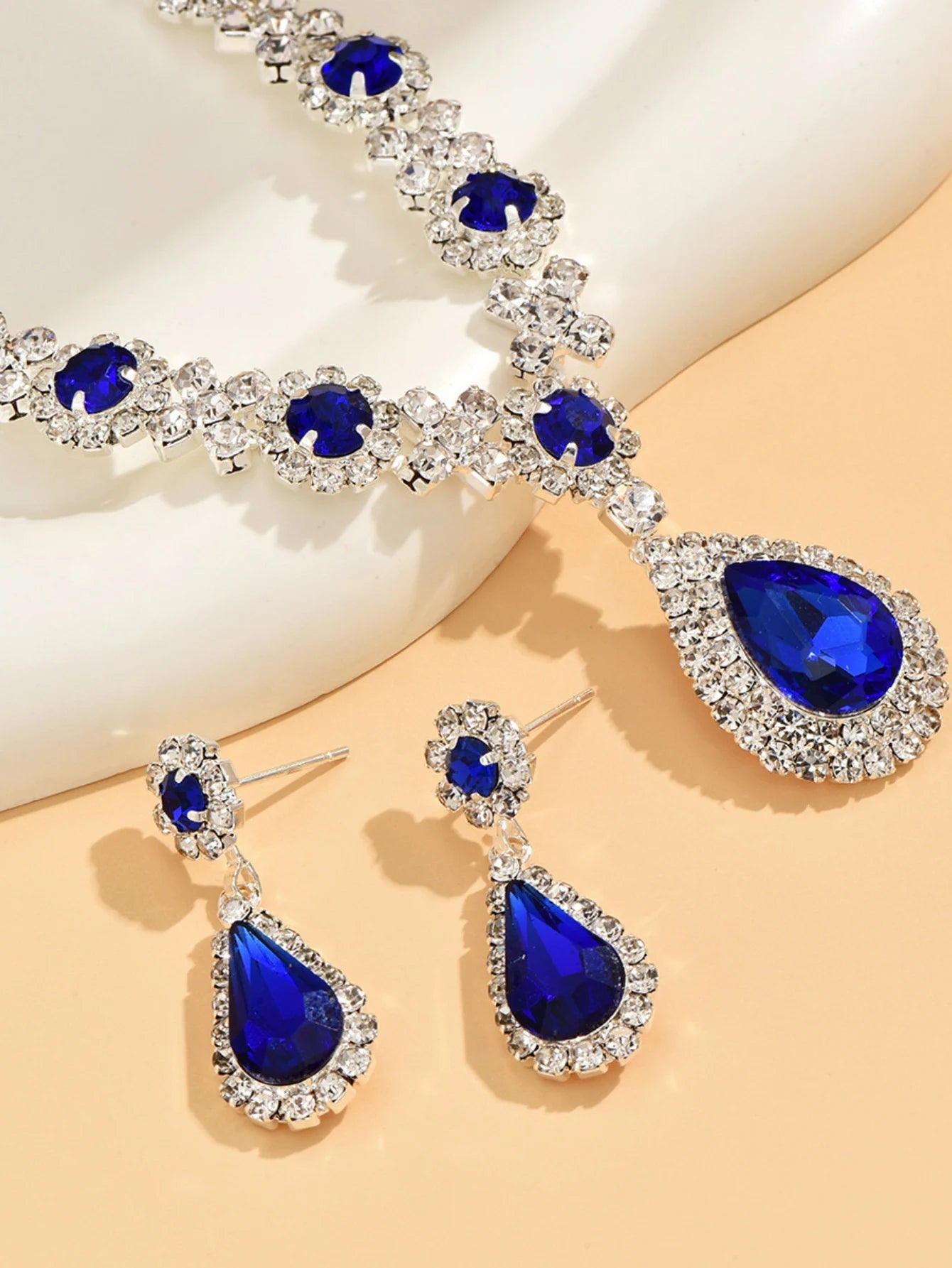 Women's 3-Piece Crystal Droplet Necklace & Earrings Set – Elegant Wedding Jewelry
