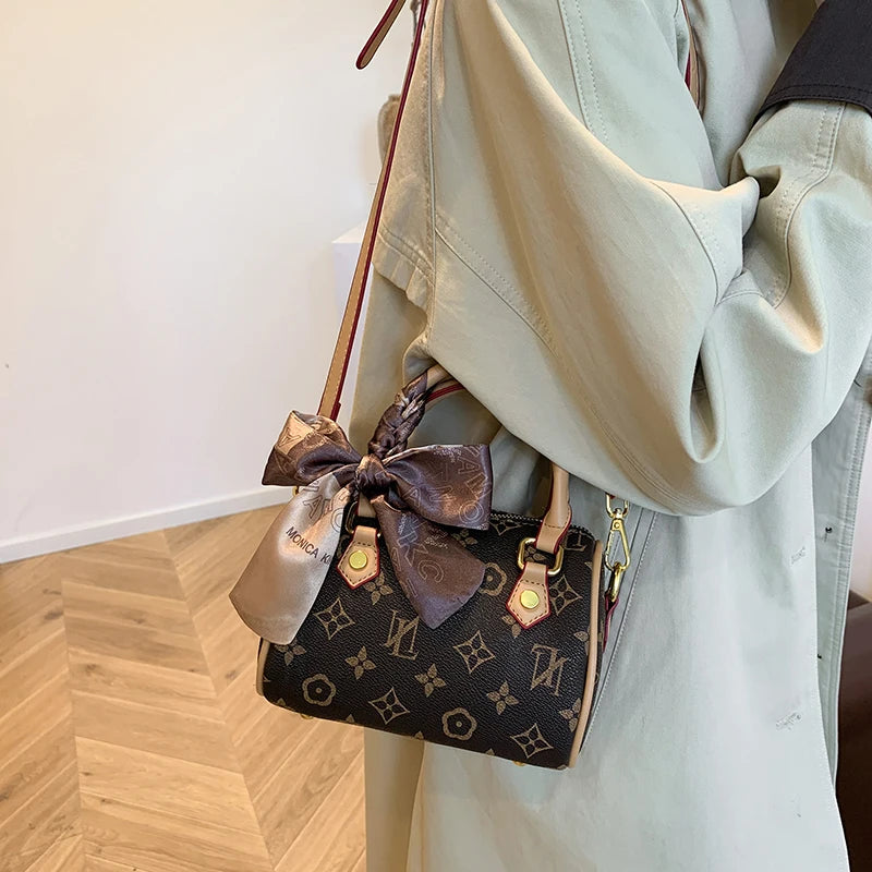 Minimalist Large Capacity Leather Tote Bag – Women’s Designer Fashion Tote