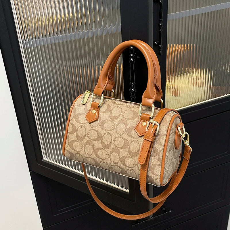 Women's Large Capacity Textured Diaper Bag – Chic Crossbody Shoulder Tote