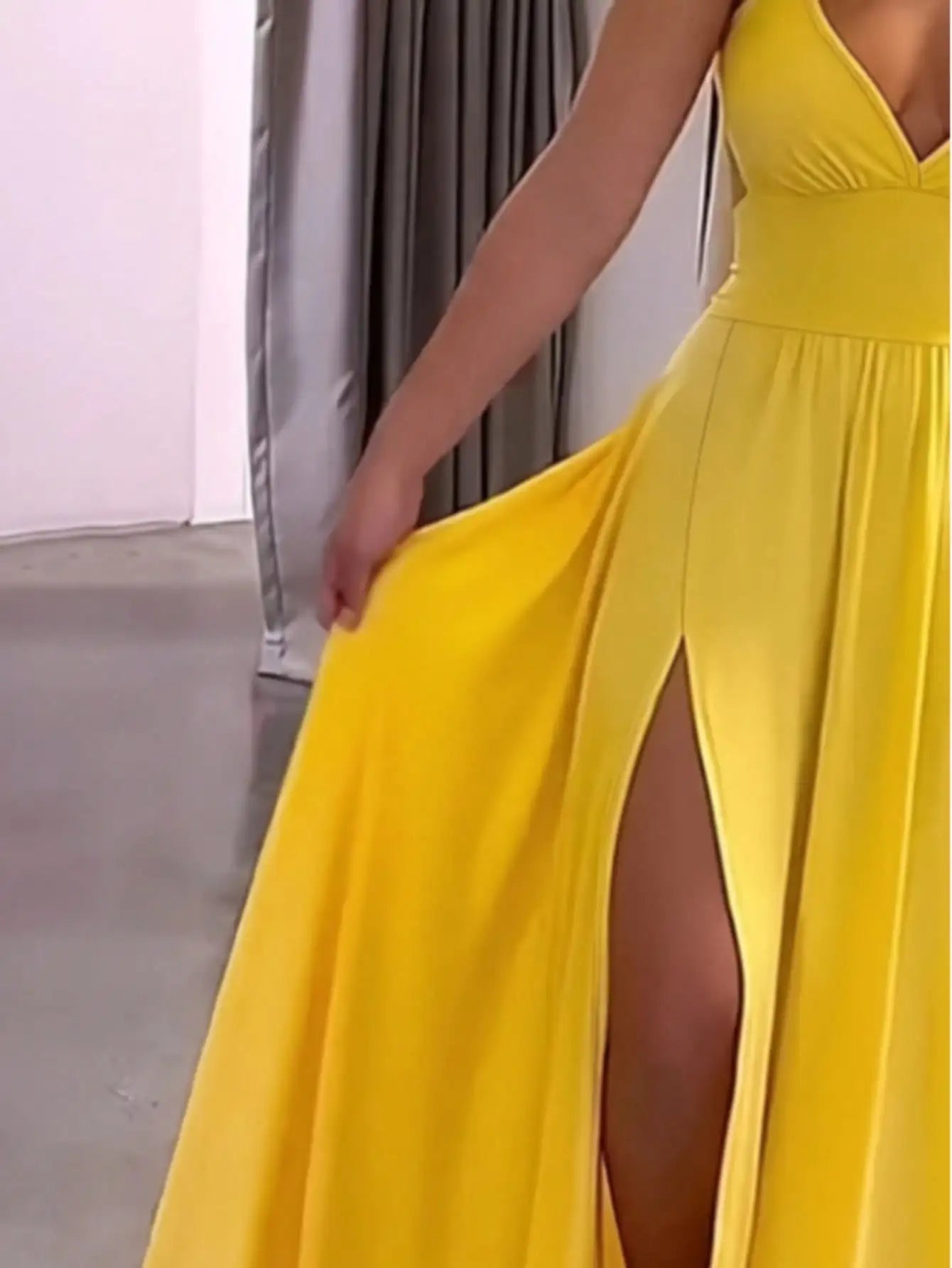 Women's Backless Lace-Up Camisole Maxi Dress