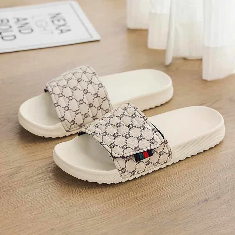 Lightweight Fashion Slippers – Breathable Indoor & Outdoor Slides