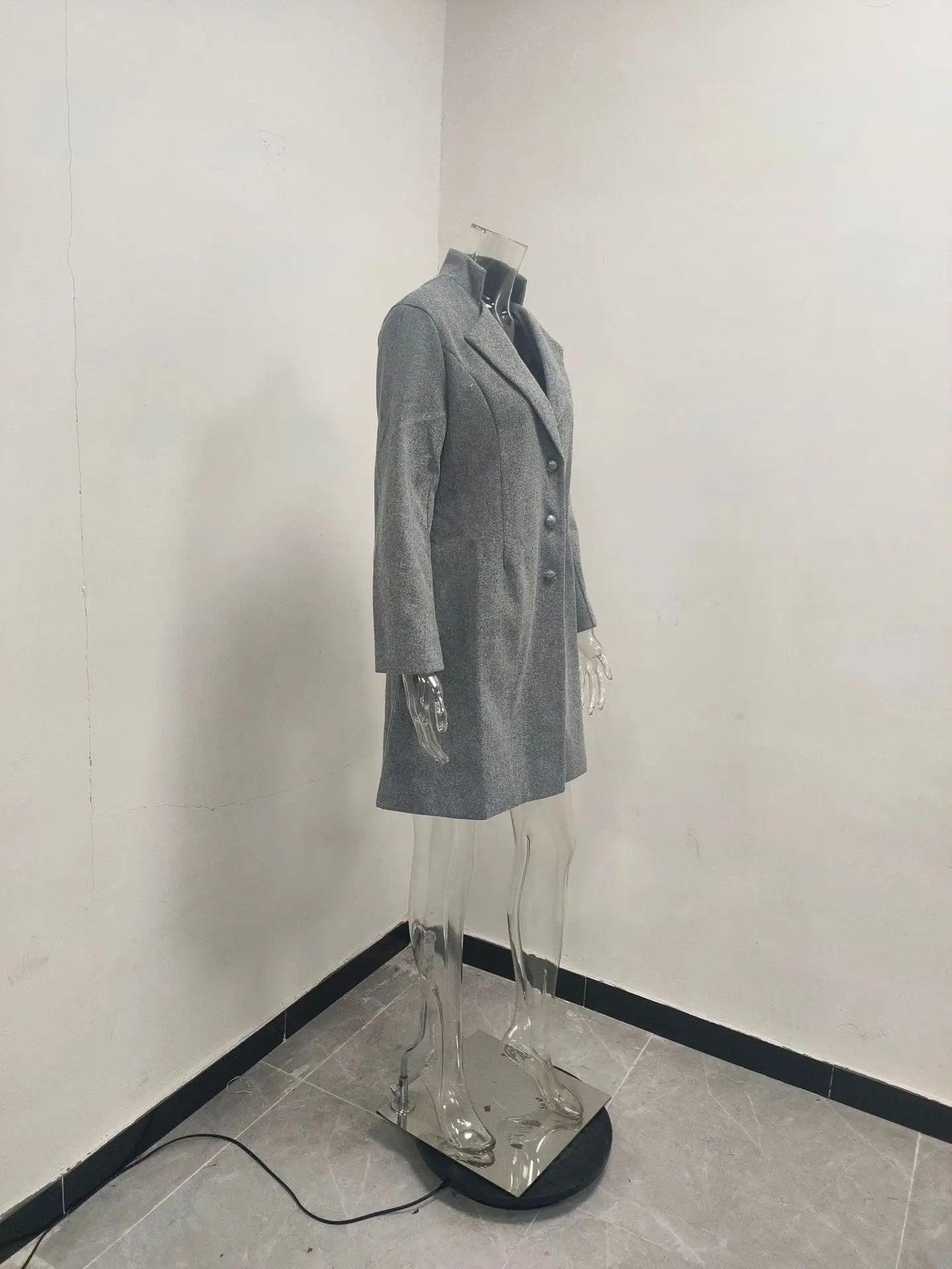 Women's Slim Fit Single-Breasted Wool Coat – Mid-Length Turn-Down Collar Outerwear