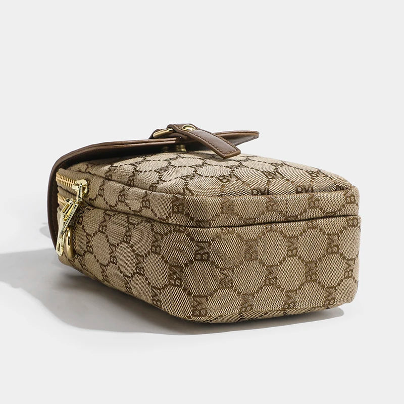 Women’s Checkered Round Crossbody Bag With Flap