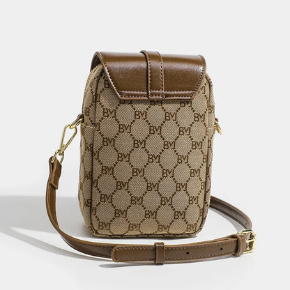 Women’s Checkered Round Crossbody Bag With Flap