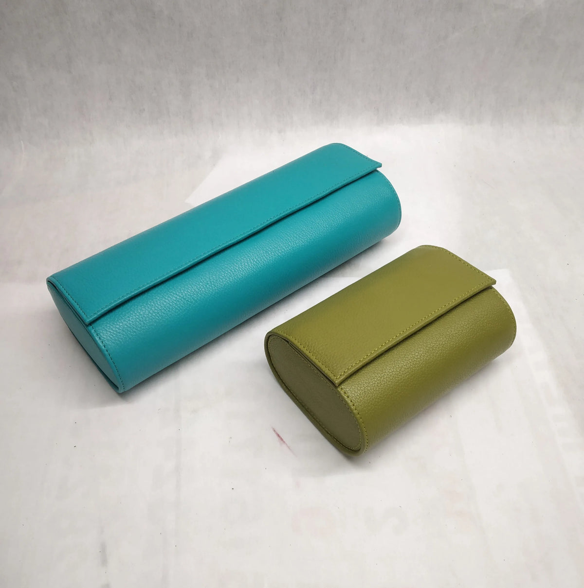 Three-watch genuine leather travel roll supplier image